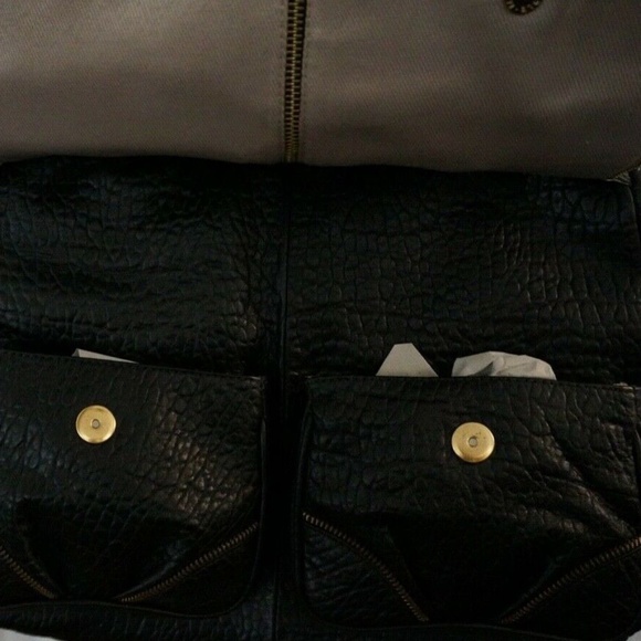 NWT Crizzapi Bolsas soft black leather handbag/tote/crossbody - Picture 6 of 12